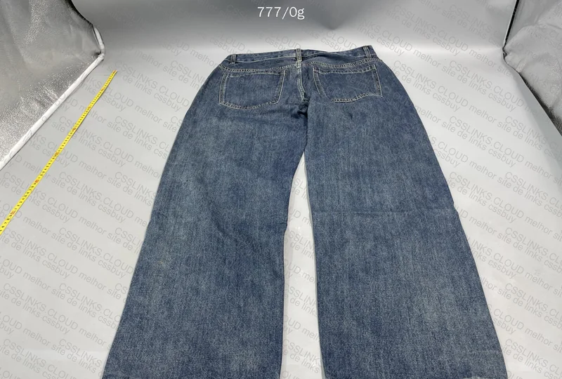 Generic Jeans (with measurements) 3