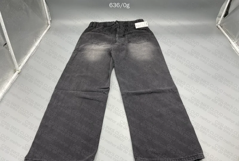 Giant Jeans 2