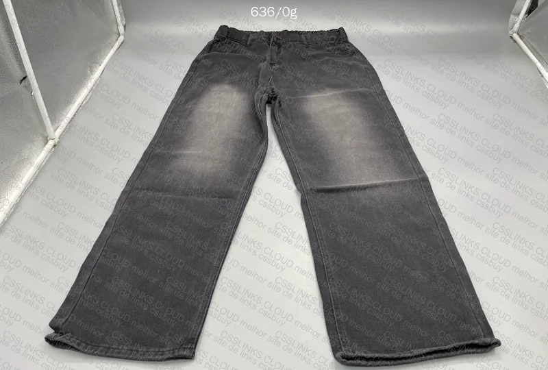 Giant Jeans 3