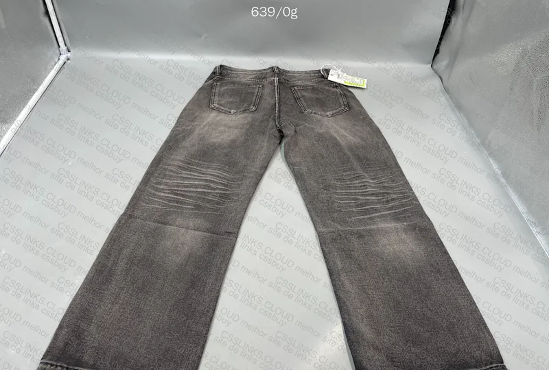 Random Wide Leg Jeans 2