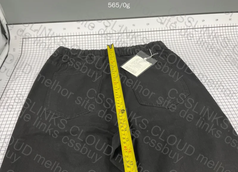 Basic Black Jeans 2