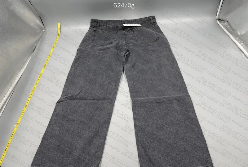 Black/Gray Jeans - 45¥ 3