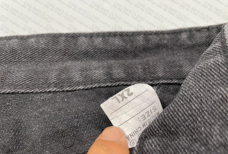 Straight Leg Jeans 4