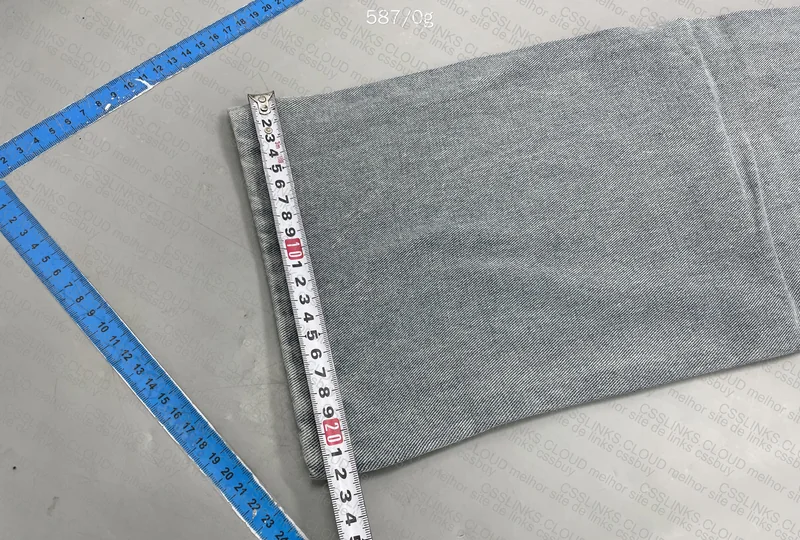 Straight Leg Jeans 5