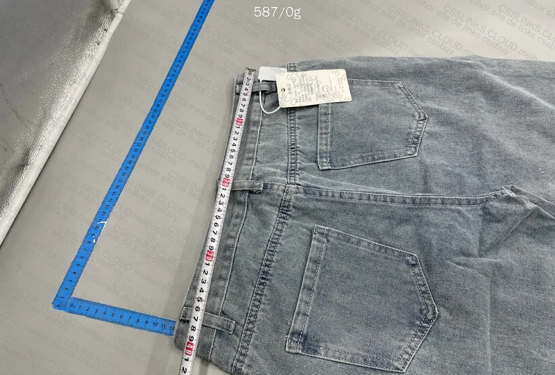 Straight Leg Jeans 7