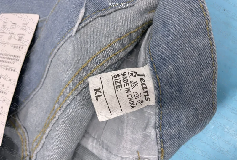 Straight Leg Jeans 3