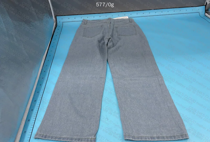 Straight Leg Jeans 4