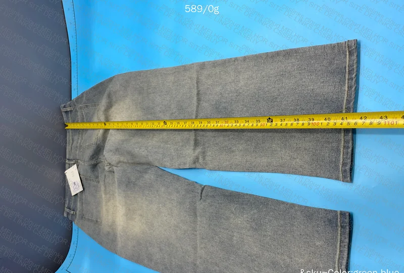 Straight Leg Jeans 3
