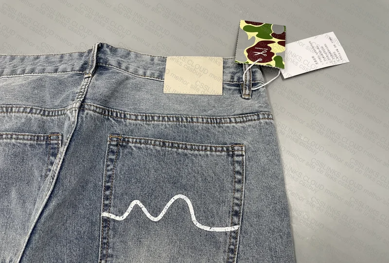 Light Straight Leg Jeans with Measurements 77y 3
