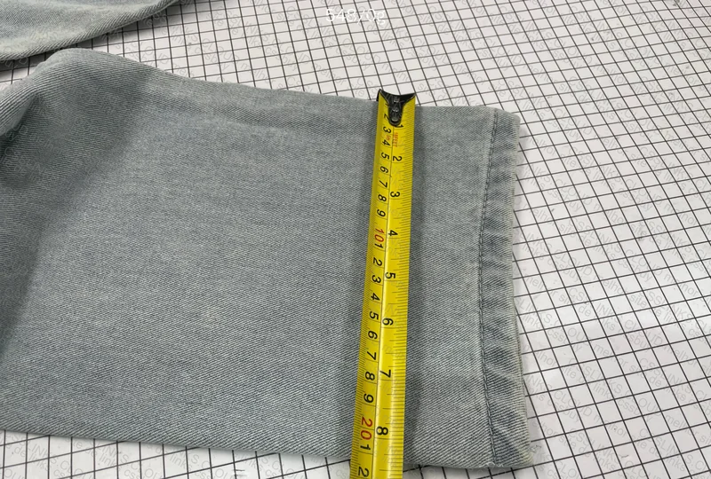 Jeans (Straight or Baggy?) 4