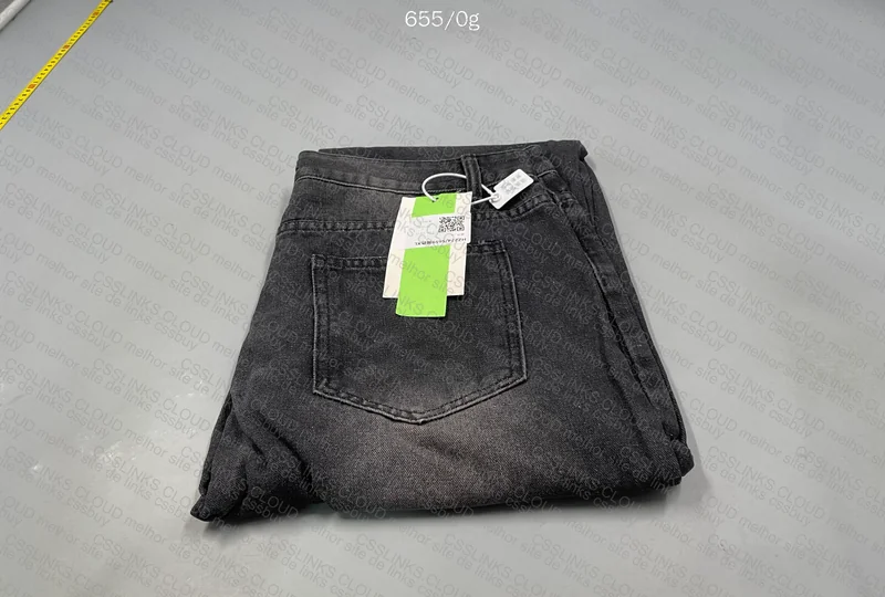 Black Straight Leg Jeans (with Measurements) 3