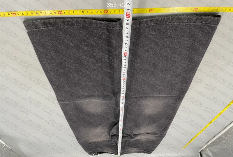 Black Straight Leg Jeans (with Measurements) 5
