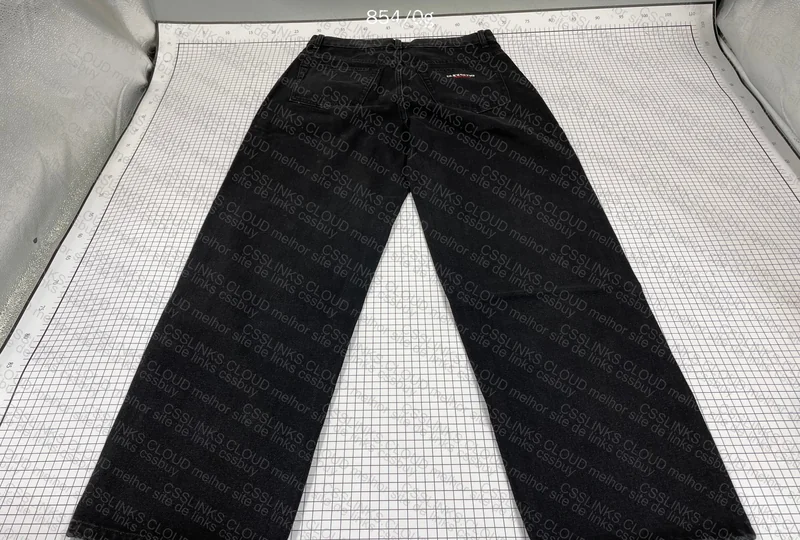 Supreme Jeans 4