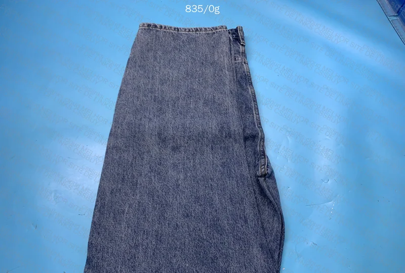 Supreme Jeans