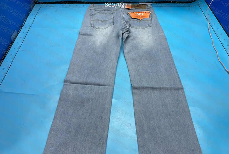 Levi's 501 Pants 2