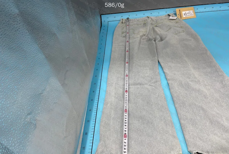 Plain Pants 4