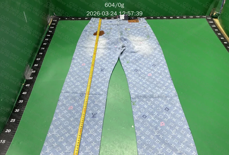 Calça LV mt style 4
