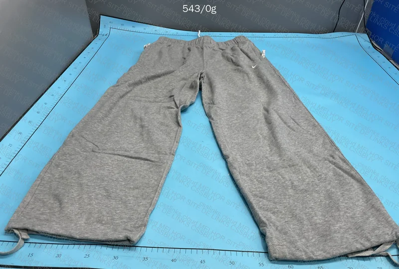 Nike Jisu Sweatpants 5