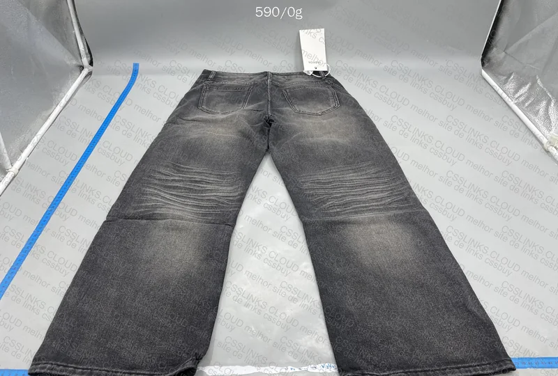 Black Pants 4
