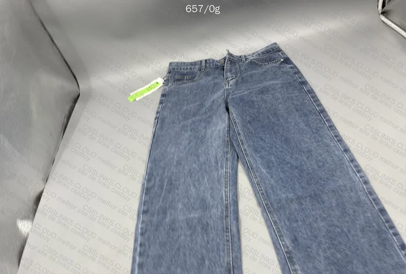 Straight Pants 3