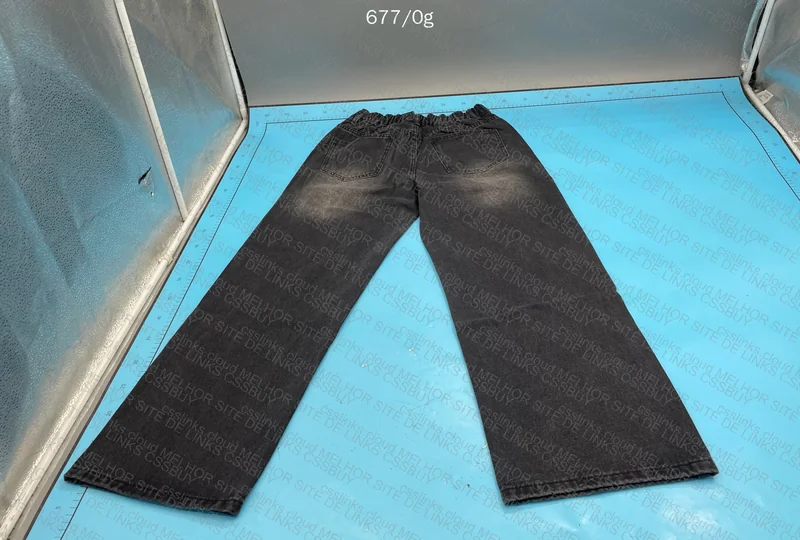 Straight Pants 2