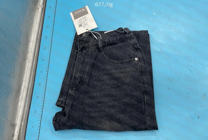 Straight Pants 3