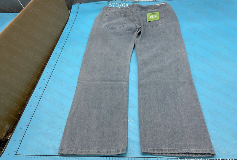 Straight Pants 2