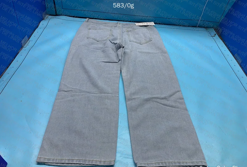 Straight Pants 4