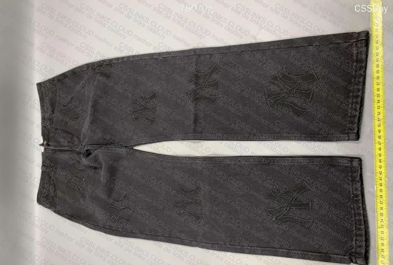 Supreme x New York Yankees Pants 4