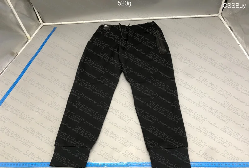 Tech Fleece Pants 4