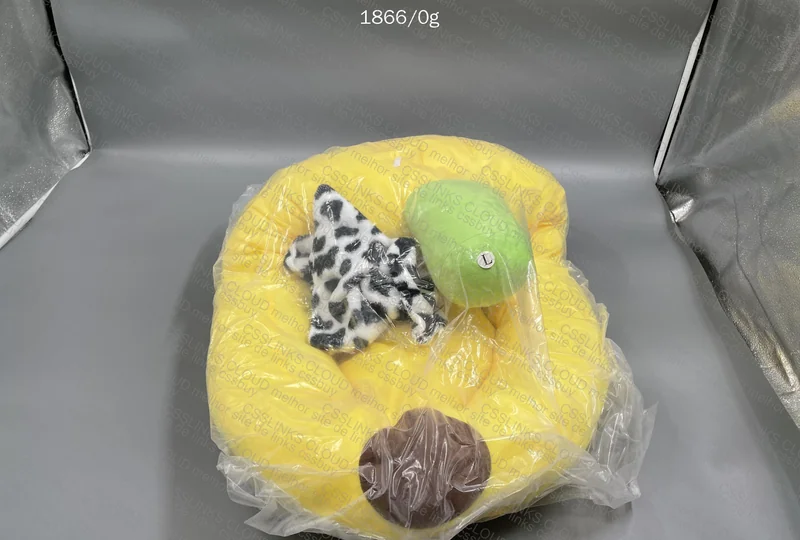 Banana Pet Bed - HappyHappy 2