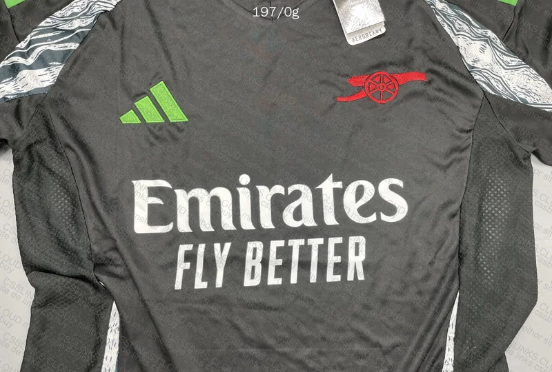Arsenal 24-25 Shirt 2 Looking Great 4