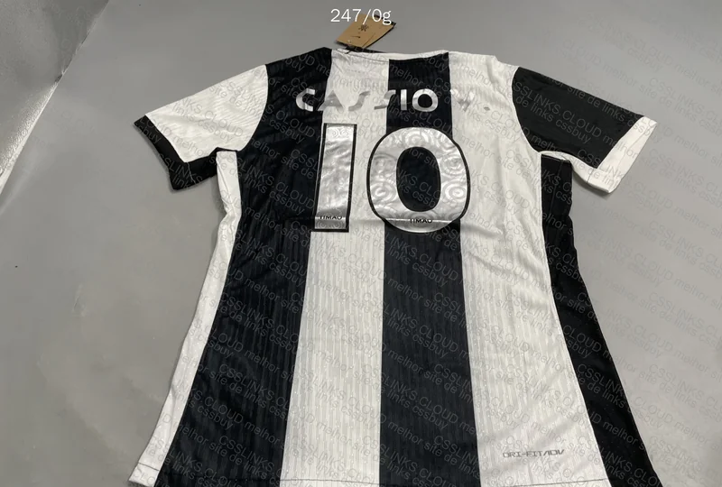 Gigantic Club Away Jersey 4