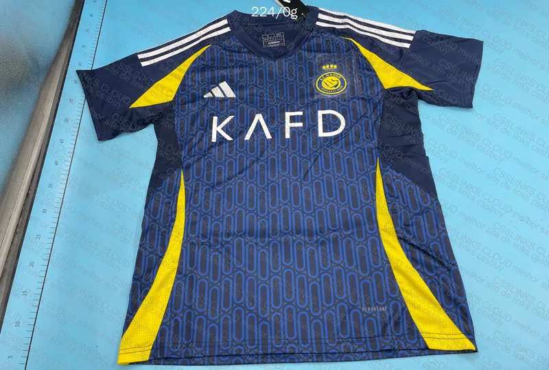 Al Nassr Fan Model Shirt 3