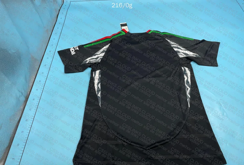 Arsenal 2024/2025 Shirt 8