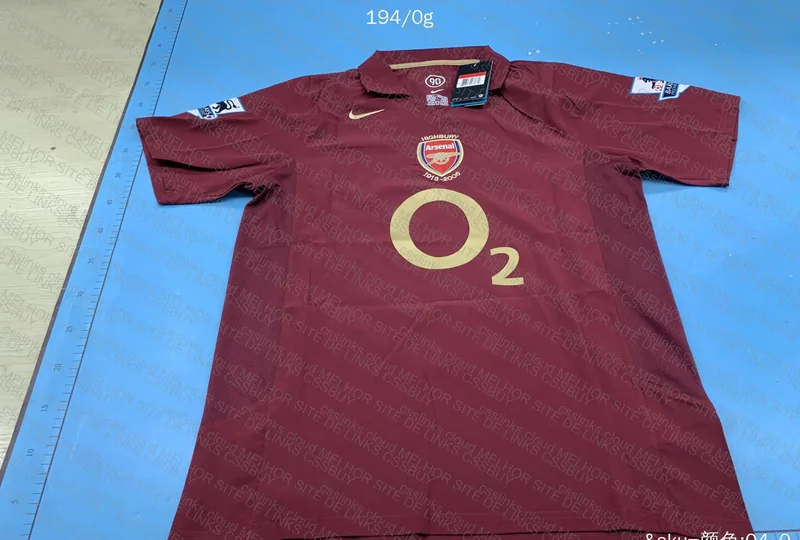 Arsenal Nike Thierry Henry 2006 Retro Shirt 2
