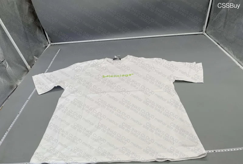 Balenciaga Shirt (Christmas Promotion) 2