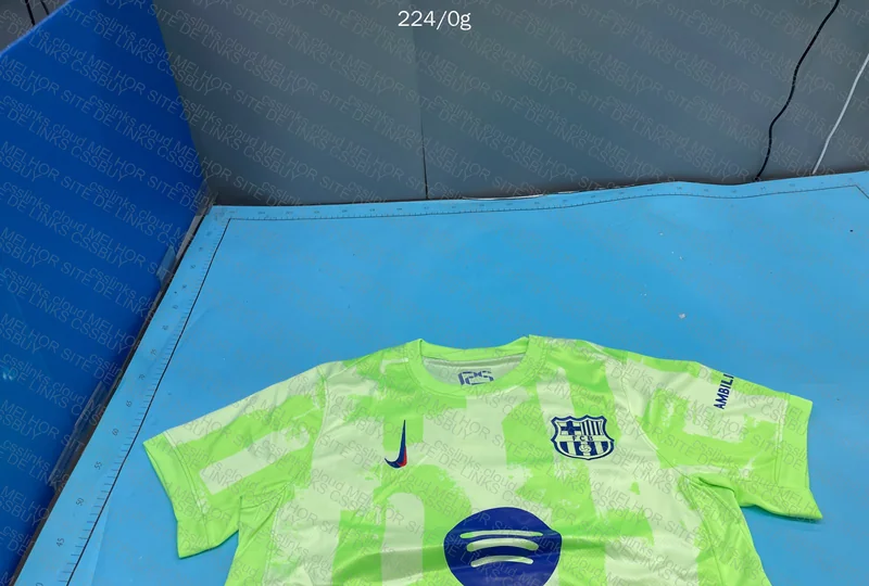 Green Barça Shirt 24/25 4