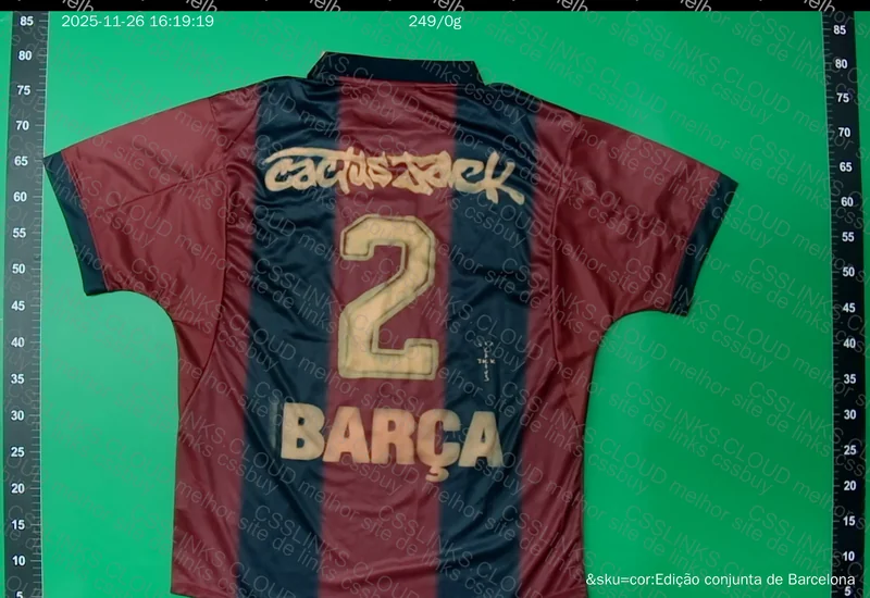 Barça x Travis Shirt (Okay?) 3
