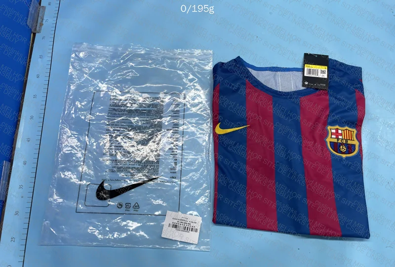 Barcelona Shirt 2005/06 (Trade)