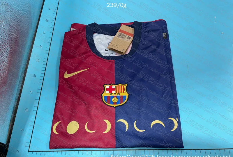 Barcelona Jersey Coldplay 4