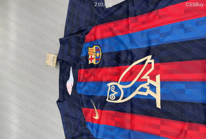 Barcelona Jersey Drake with Measurements 4