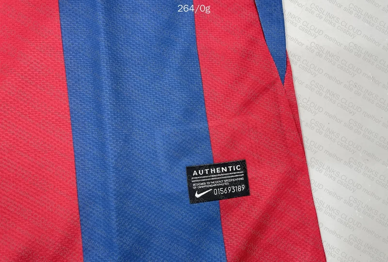 Barcelona Messi 2010-11 Jersey with Badges 3