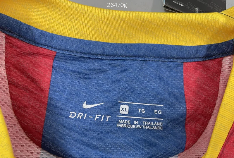 Barcelona Messi 2010-11 Jersey with Badges 5