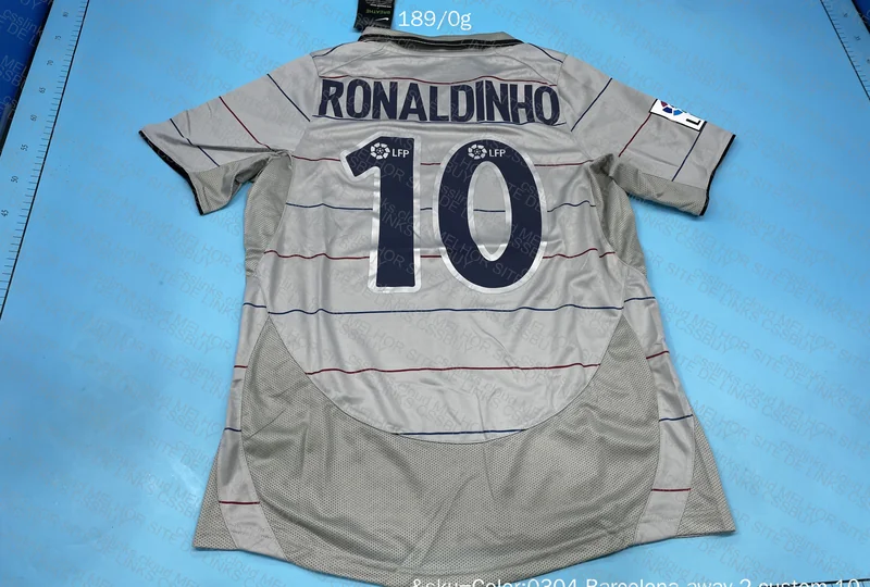Barcelona Ronaldinho Jersey 4
