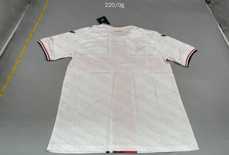 Bayer Leverkusen Shirt 4