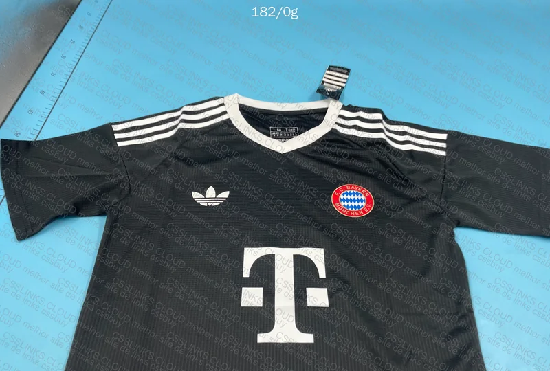 Bayern 24/25 Player Blind Box Shirt