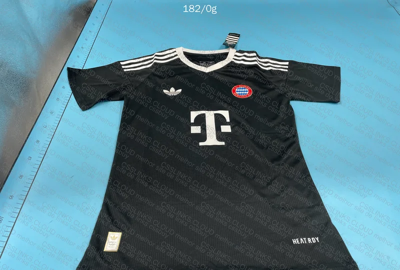 Bayern 24/25 Player Blind Box Shirt 3