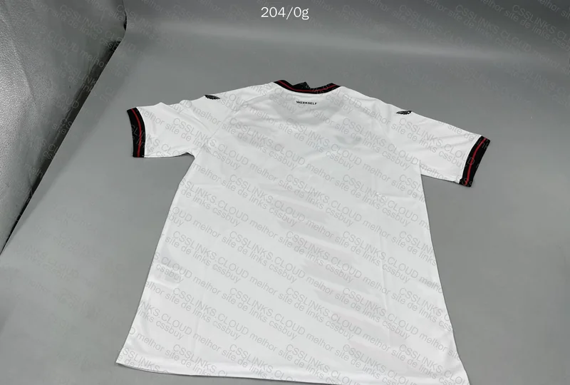 Bayern Leverkusen Away Shirt 3