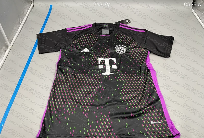 Bayern Munich II (Away) 23/24 Shirt 2